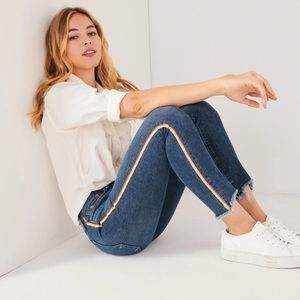 Mid Rise Ankle Jean - Brand New